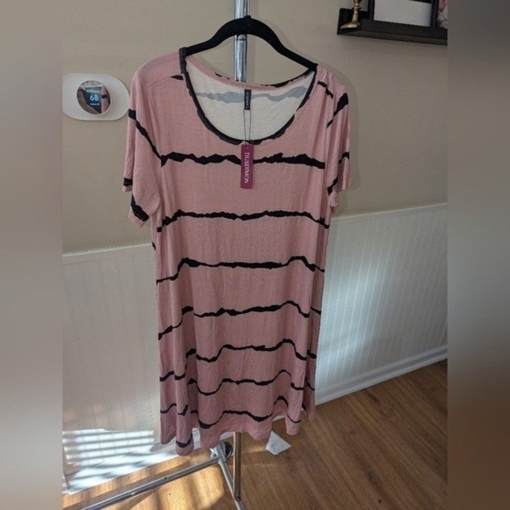 NWT Pink Striped Women's Dress 2XL‎